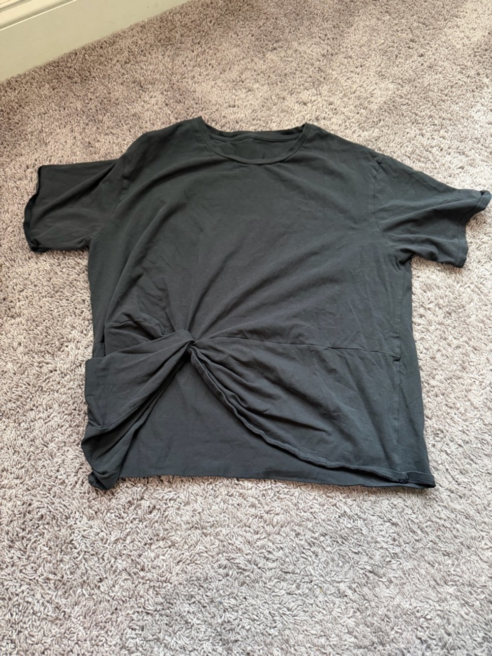 Women’s LuLemons Black Short-Sleeve Knot Front Shirt